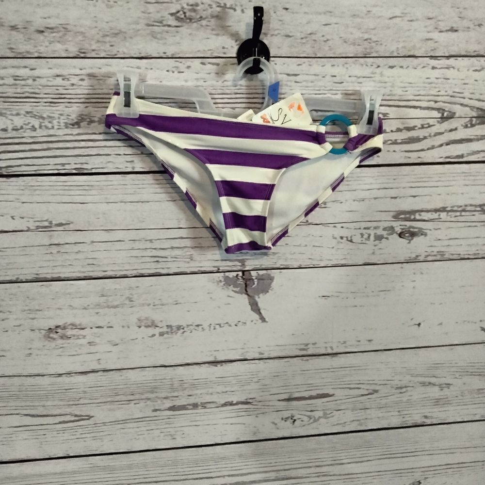 New Without tags "Bamboo island" woman's bakini bottoms